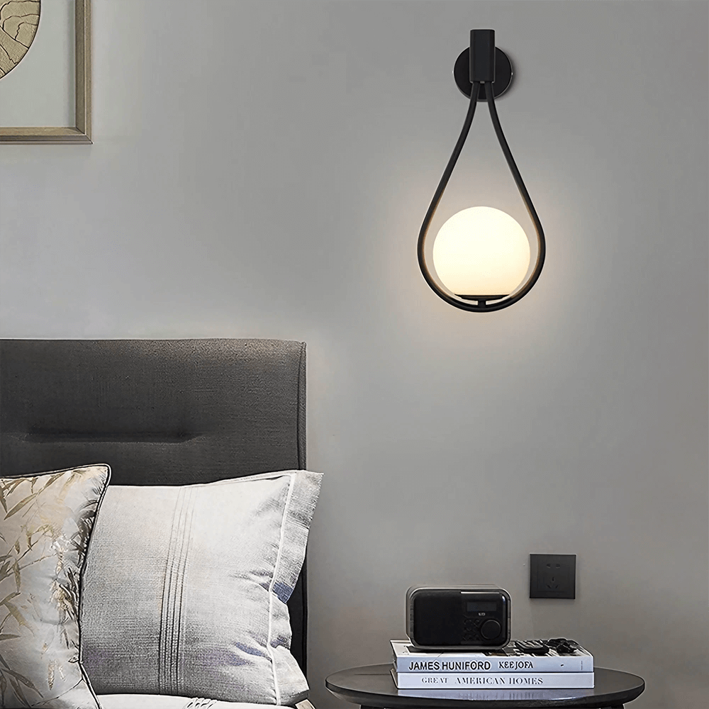 Nordic Loop Wall Light - Gold