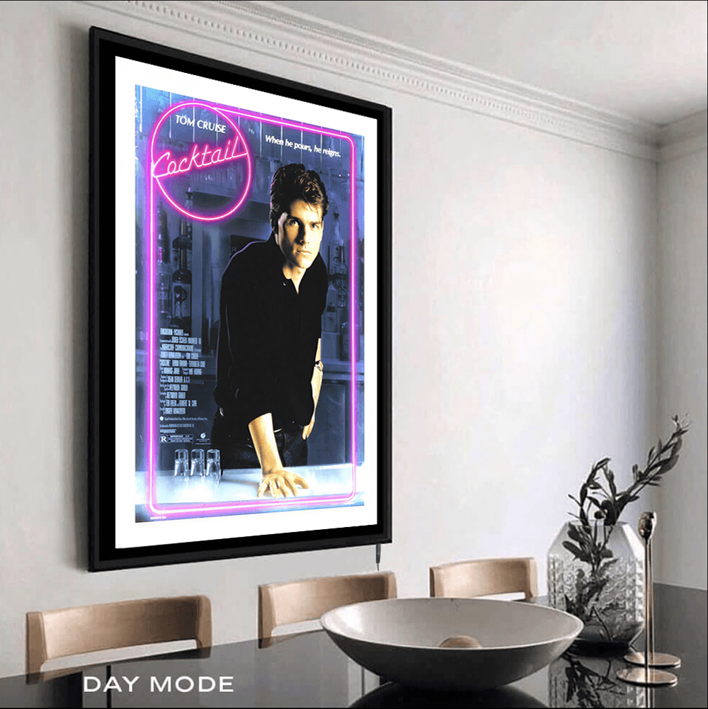 Karya Seni Bingkai Film LED Tom Cruise Cocktail