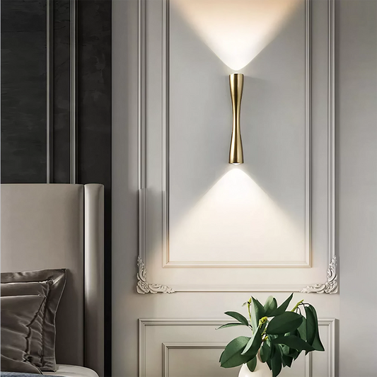 Luna Indoor/Outdoor Wall Light
