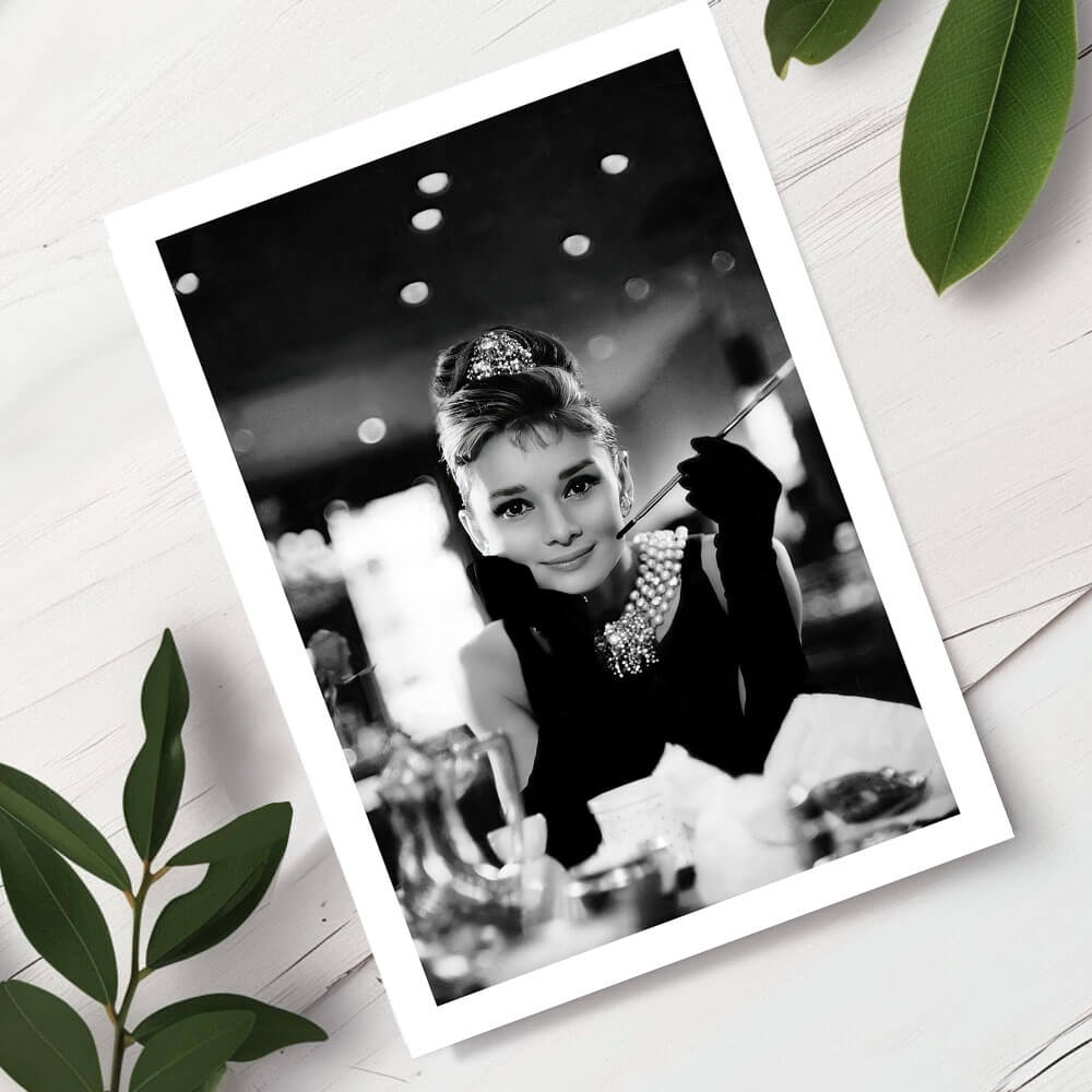 Frukost på Tiffany's, Audrey Hepburn konsttryck - gratis utskrivbar konst