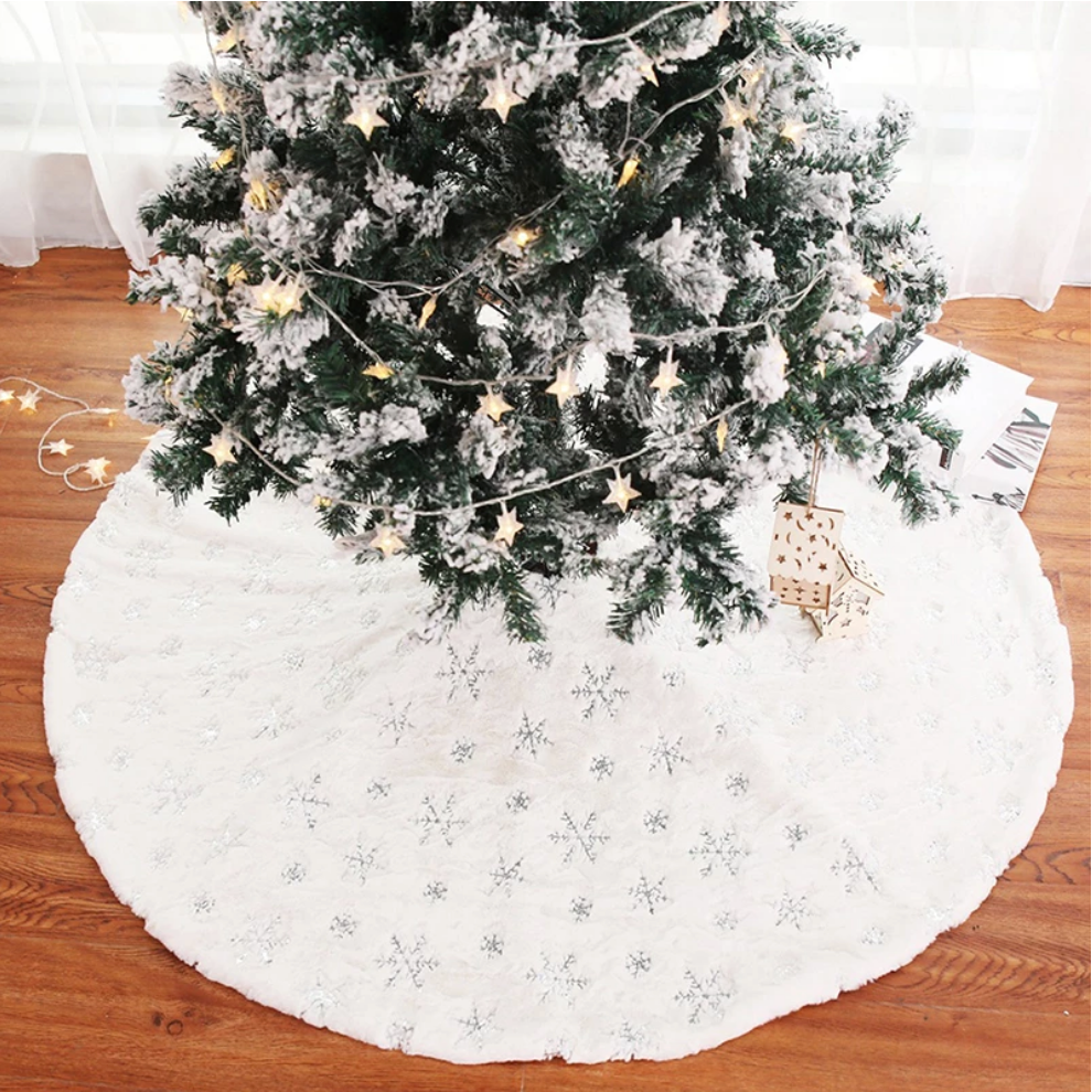 Christmas Tree Skirt - Snowflake Sparkle - Gold or Silver