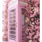 Vaaleanpunainen Lontoon puhelinlaatikko taidevedos