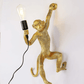 Tischlampe Cheeky Monkey in Gold