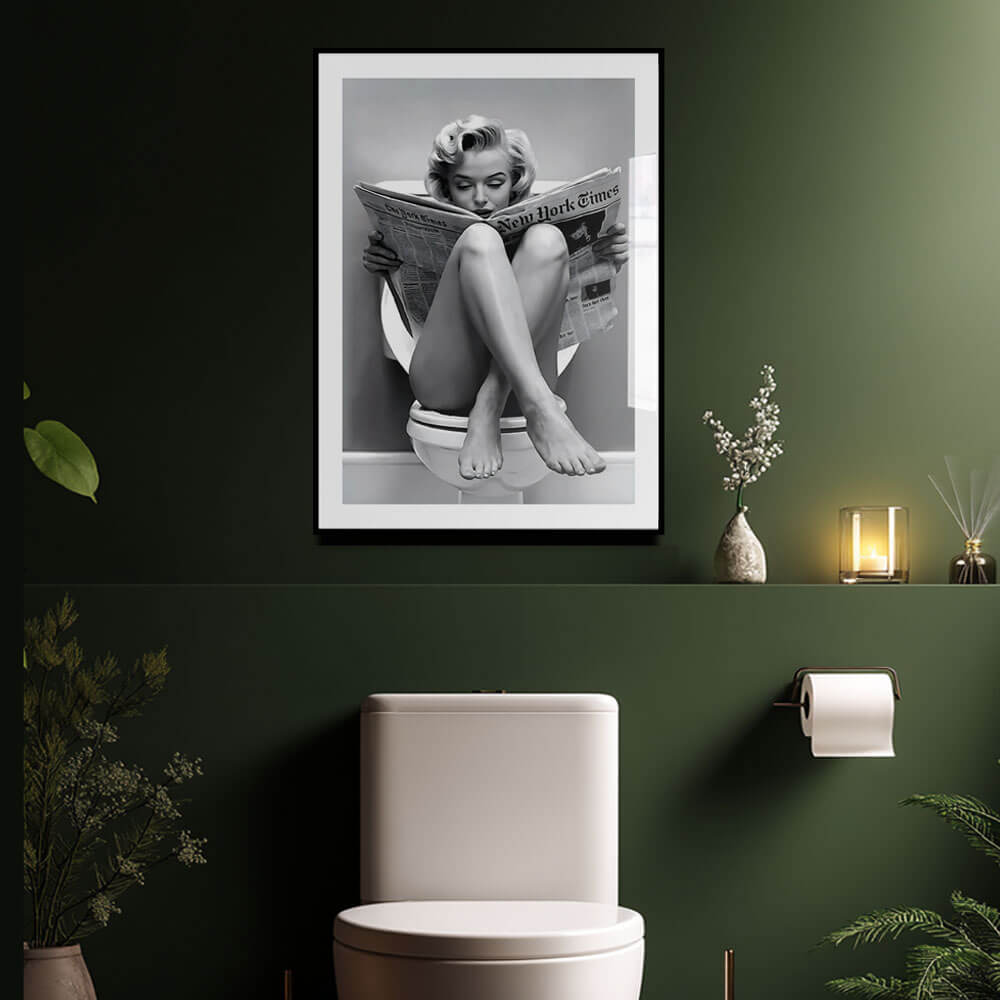 Marilyn Reading, Art Print