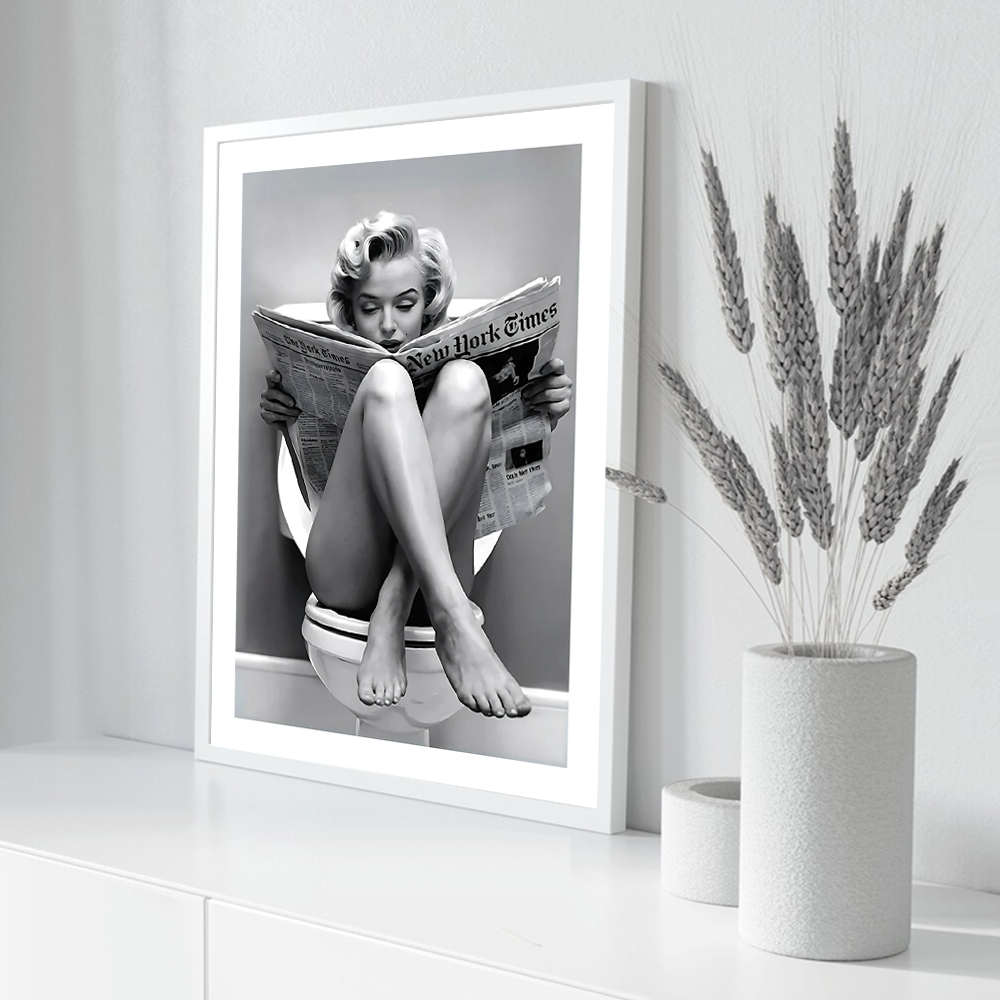 Marilyn Reading, Art Print