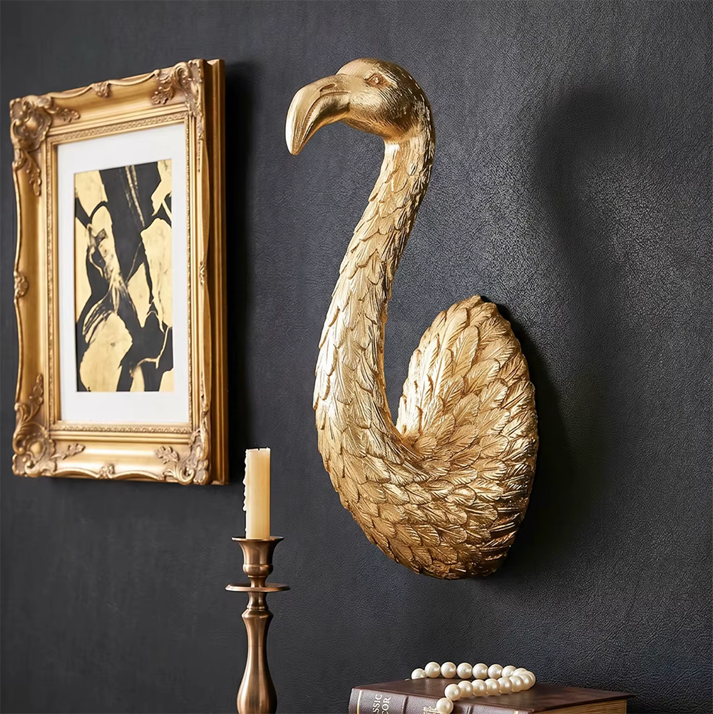 Gëllene Flamingo grousse Wandhaken-Skulptur
