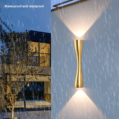 Luna Indoor / Outdoor Wall Light