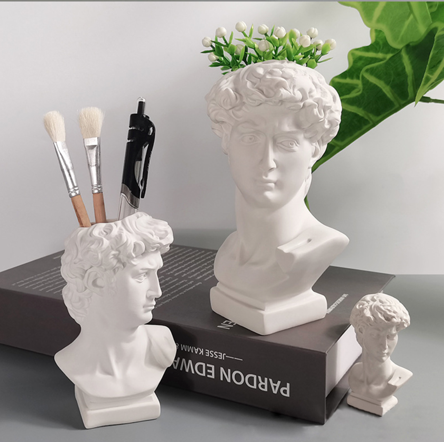 Sculpture/Vase de David grec