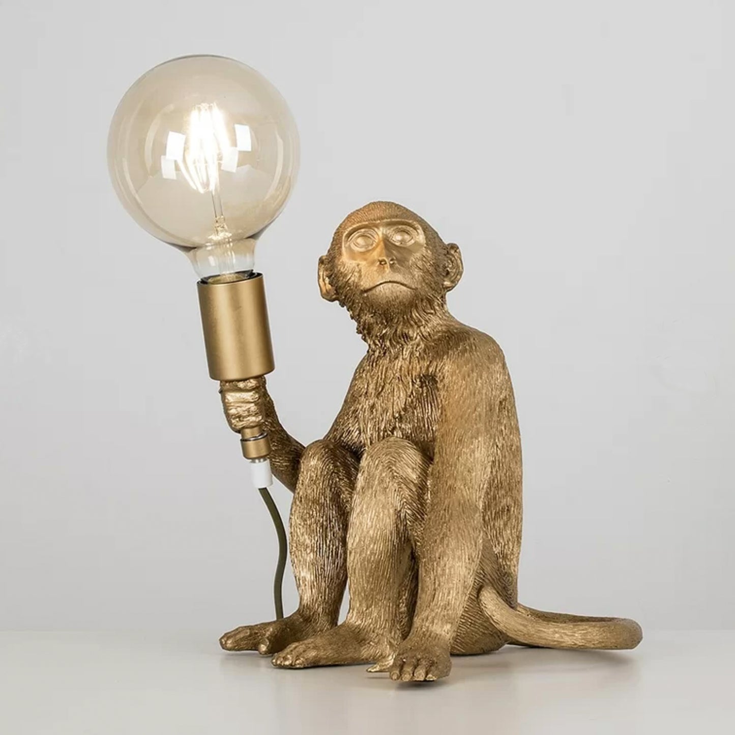 Cheeky Monkey Silver Table Lamp - 4 Faarwen