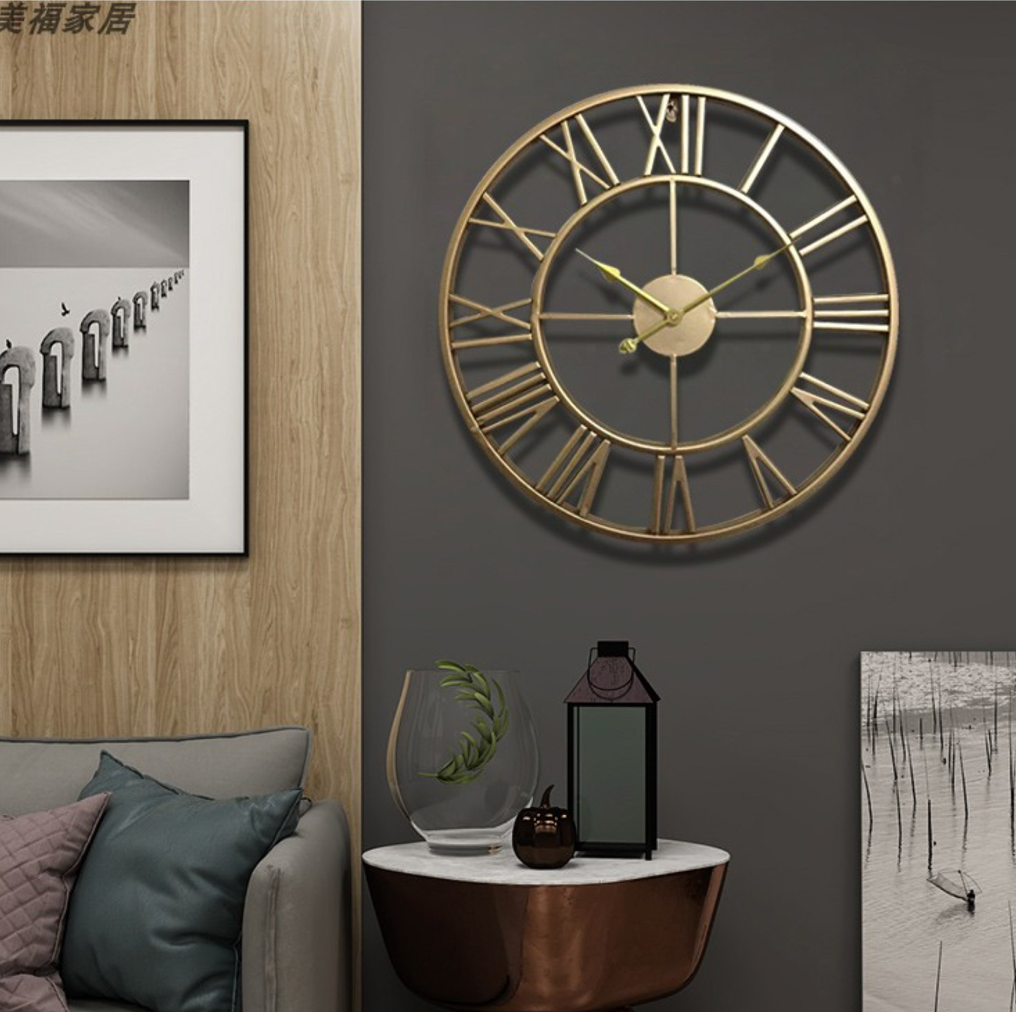 Horloge murale squelette en or ou en bronze