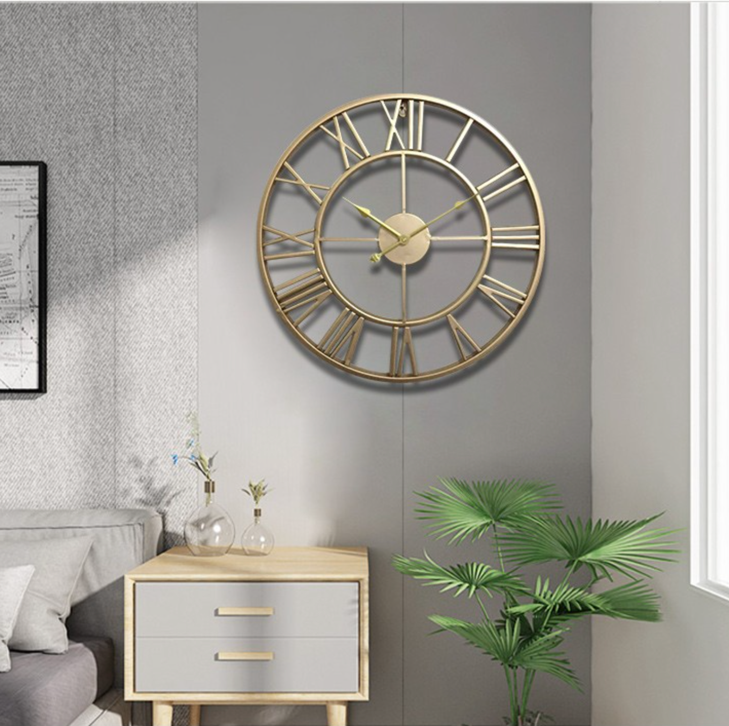 Horloge murale squelette en or ou en bronze